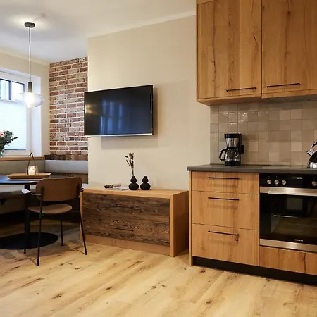 Binnendiek Haus 5 6 *